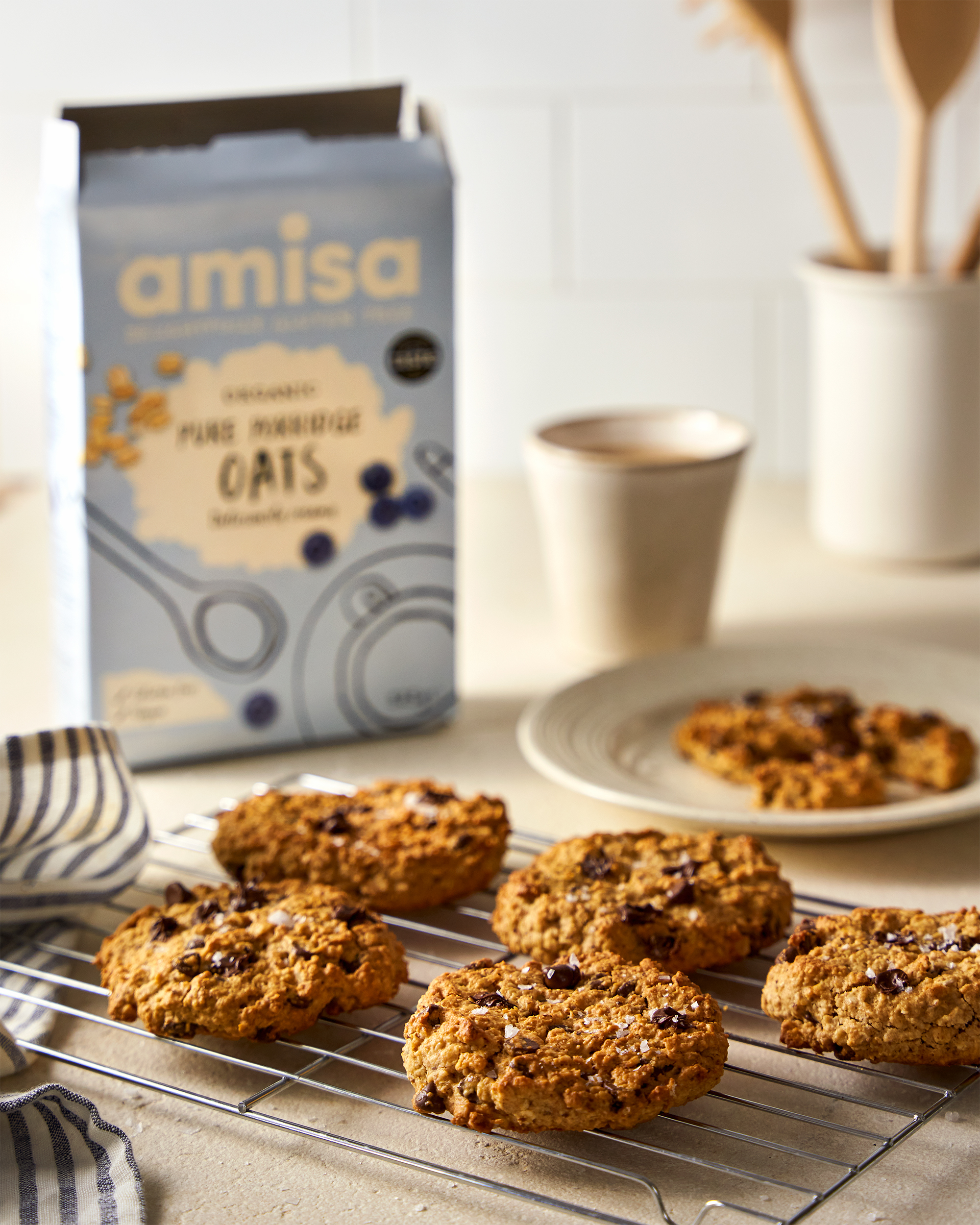 Gooey Gluten Free Chocolate Chip Cookies | Amisa