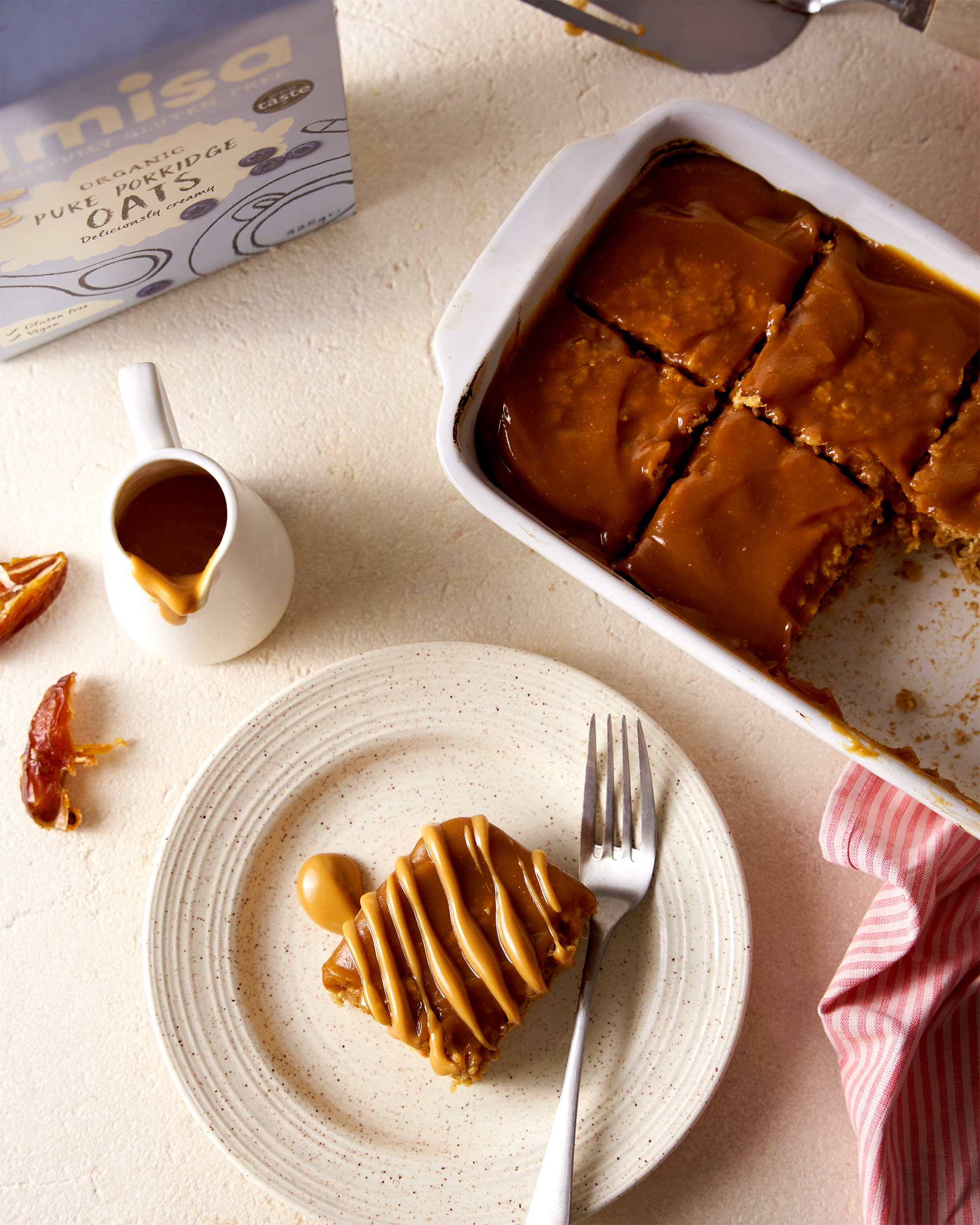 Sticky Toffee Pudding Baked Oats | Amisa